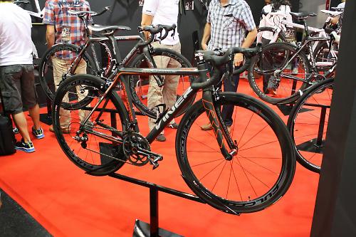 Viner carbon discount road bike